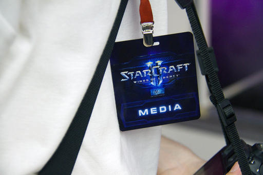 StarCraft II: Wings of Liberty - Фото-отчет с премьеры StarCraft II в Media Markt + Подарок (special for gamer.ru)